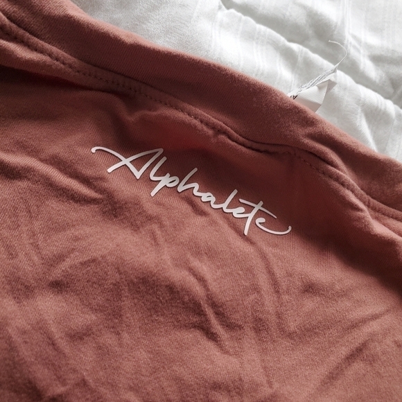 Alphalete Ultrasoft Keyhole Long Sleeve - Blush - Picture 6 of 7